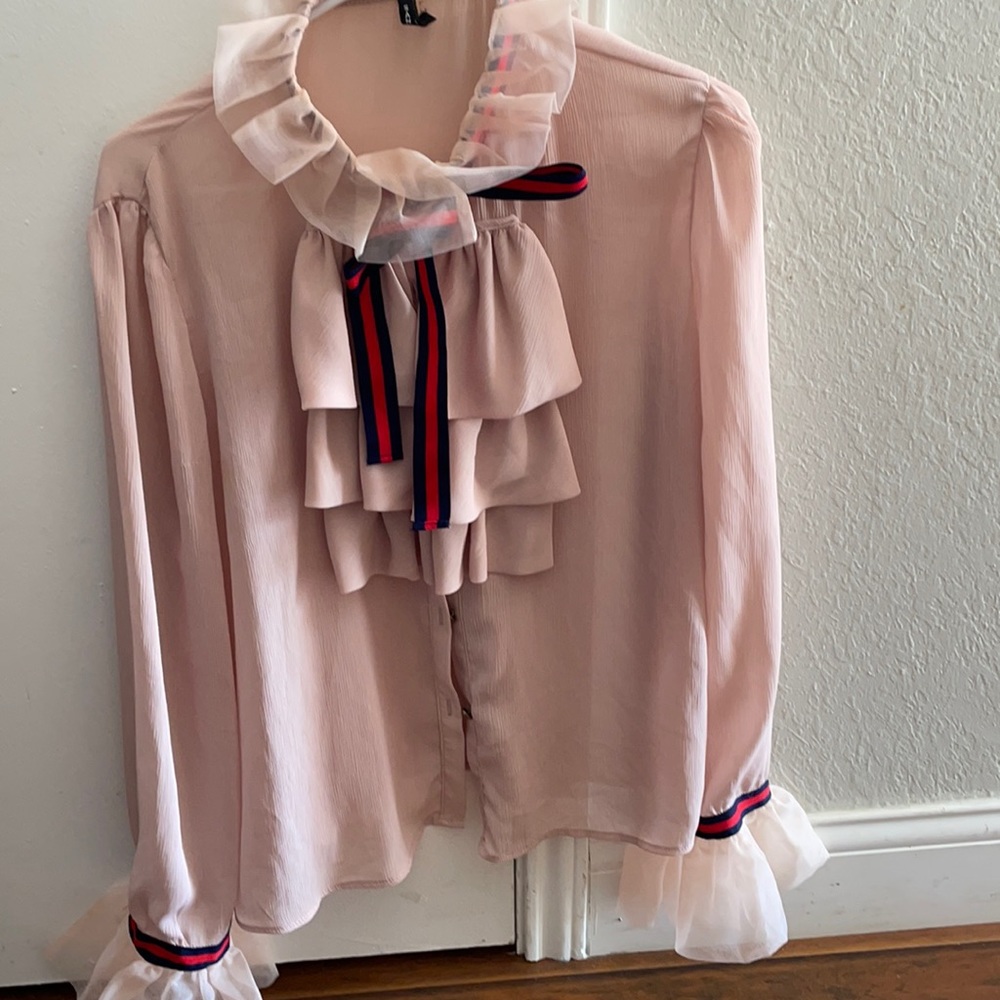 Inspired blouse.